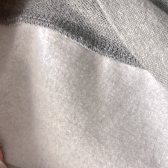 BRUNETTE THE LABEL Babe Supporting Babes Sweatshirt - Picture 3 of 3